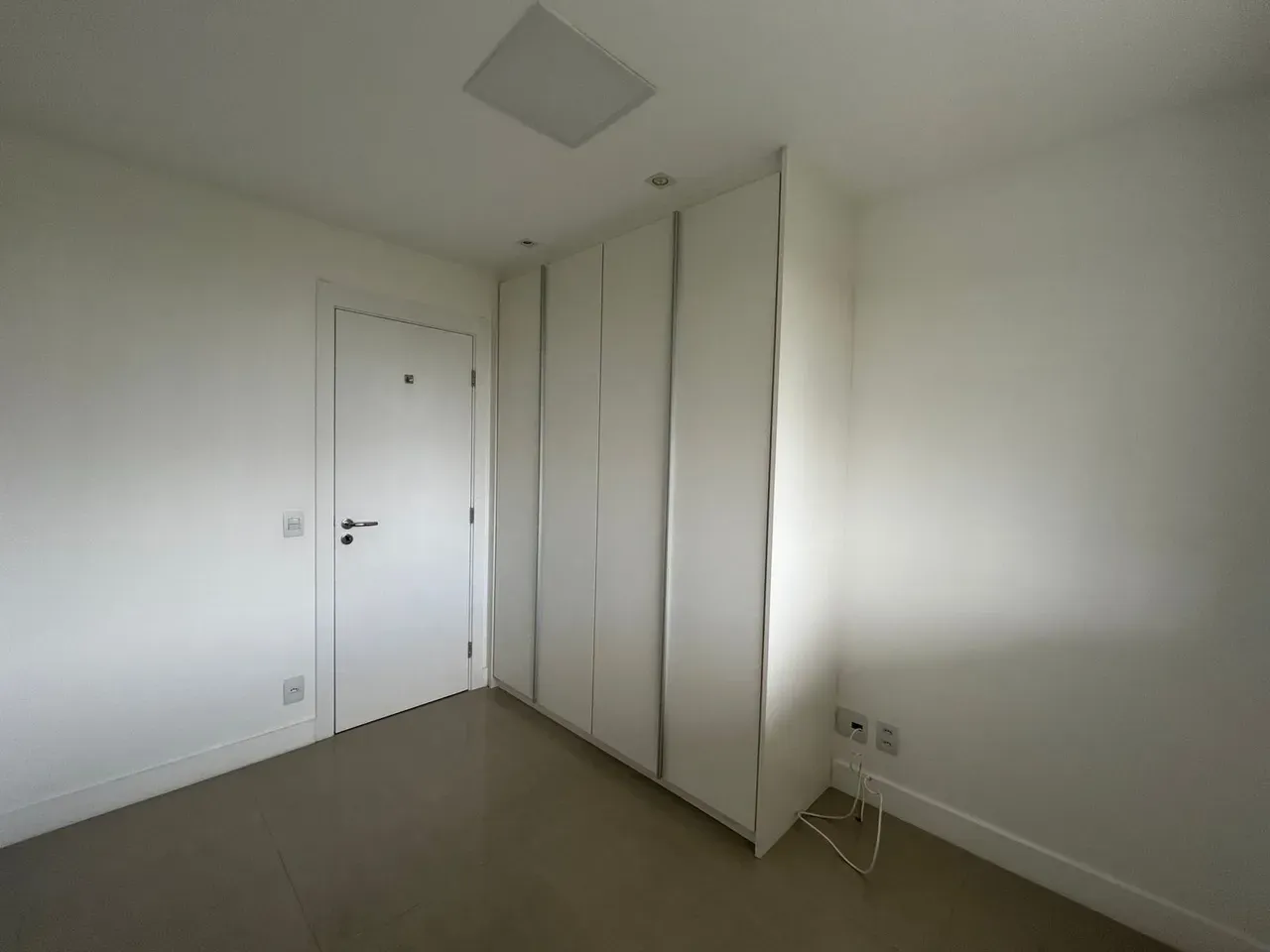 Apartamento de 2 quartos com varanda e cozinha separada — photo 14