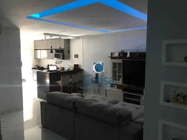 Casa mobiliada com 3 quartos e 5 banheiros, 420 m²