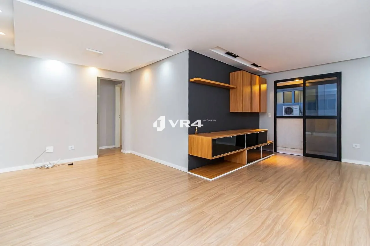 2-bedroom apartment with 1 en-suite and 106 m² — photo 3