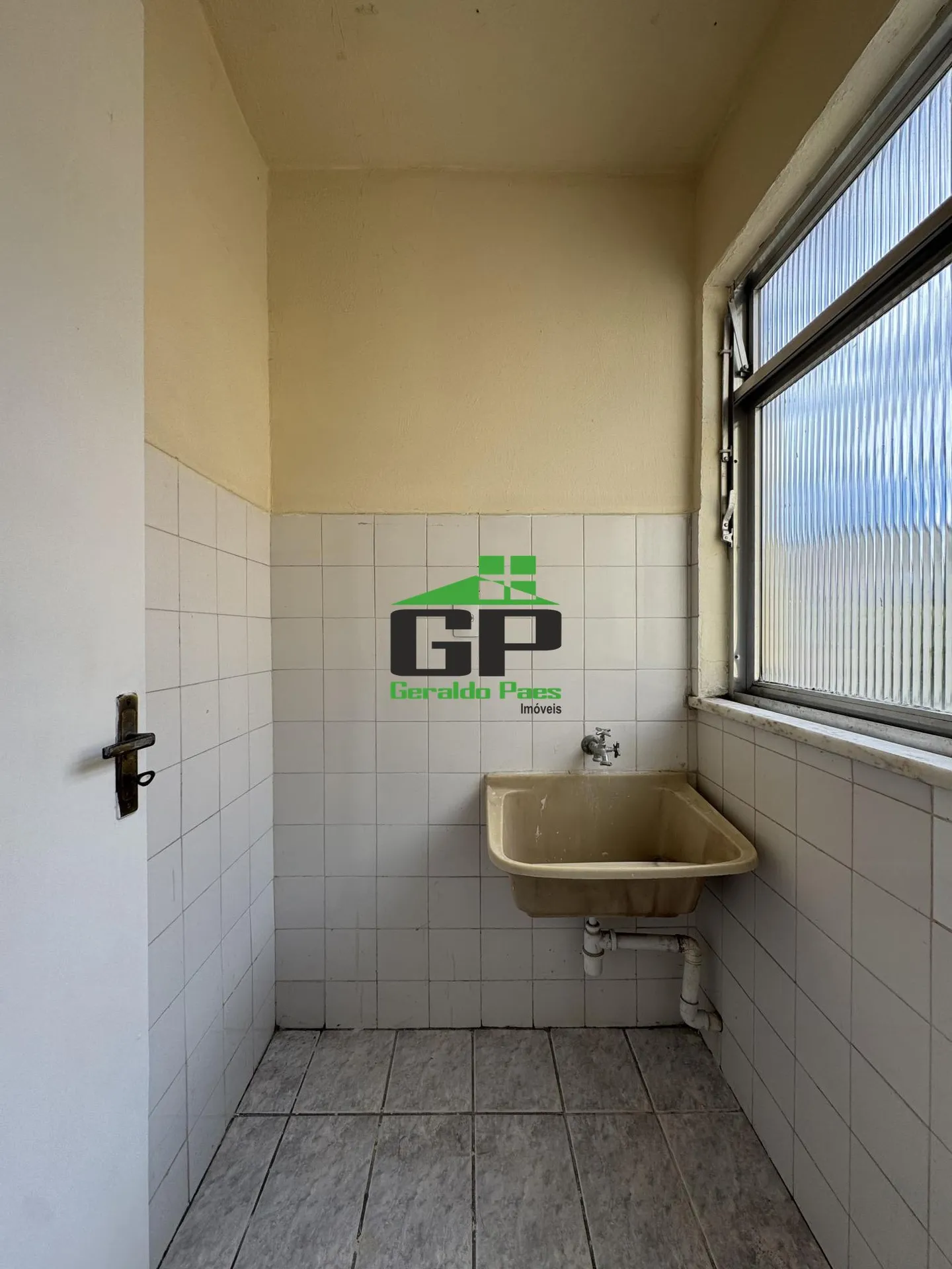 Apartamento de 2 quartos com 1 banheiro e vaga — photo 21