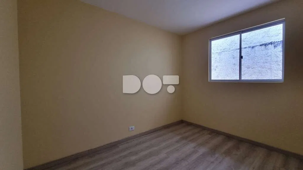 Wood or laminate floors in a 3-bedroom house, 70 m² — photo 9