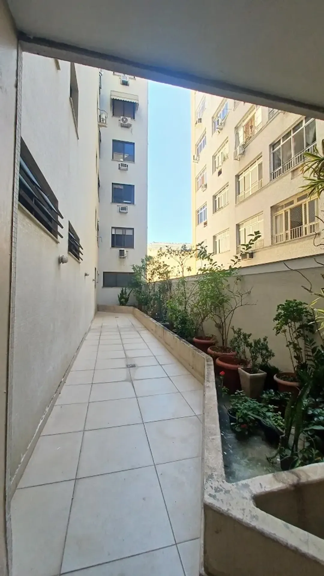 100 m² apartment with 2 bedrooms and a balcony — photo 22