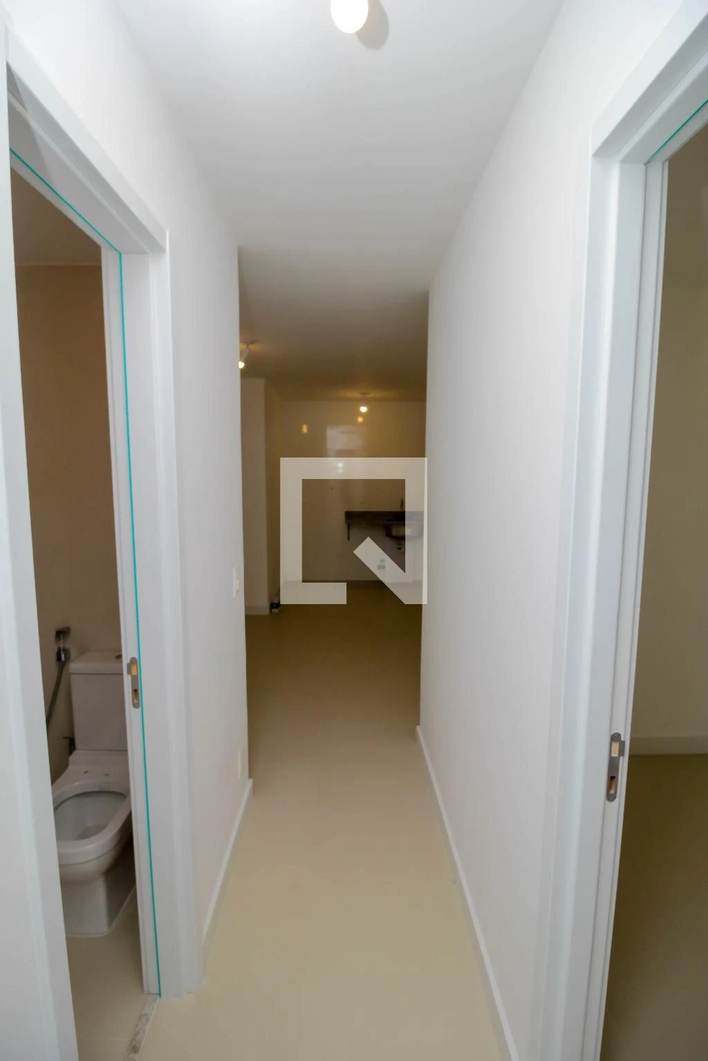 Unfurnished apartment with 2 bedrooms, 1 en-suite — photo 33