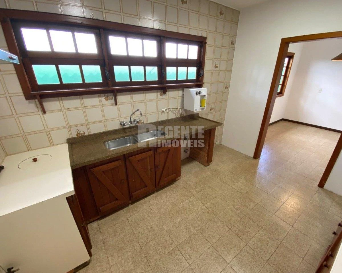 3-bedroom house with a home office in Florianópolis — photo 26