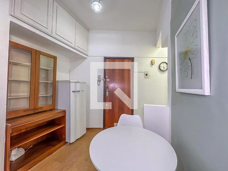 Деревянный пол или ламинат и 1 спальня: квартира 31 м² — photo 10