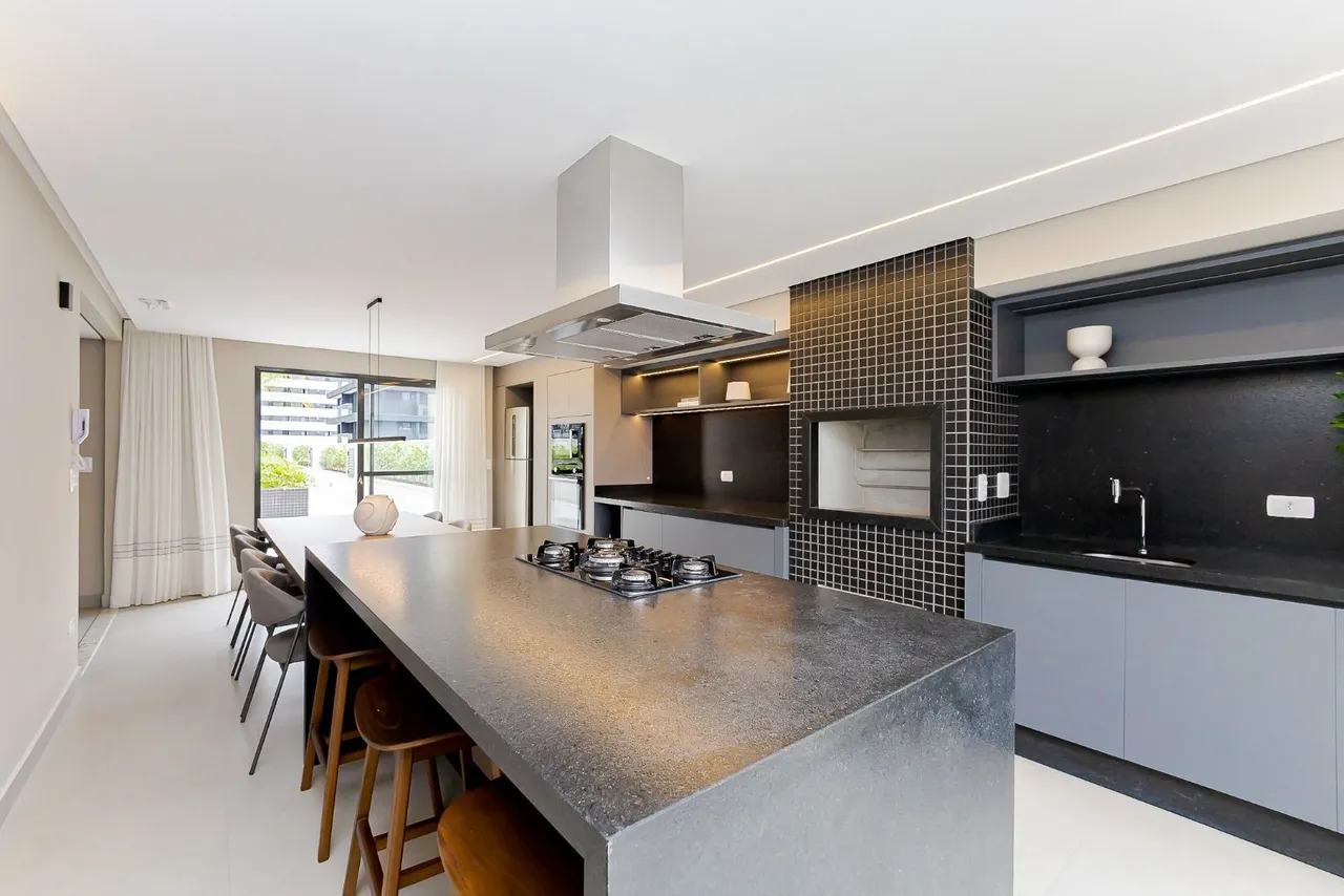 Furnished 39 m² studio with private BBQ area — photo 16