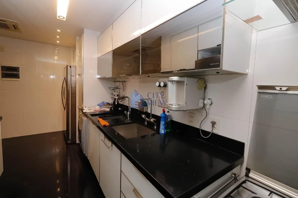 Dishwasher in a 4-bedroom apartment, 280 m² — photo 15