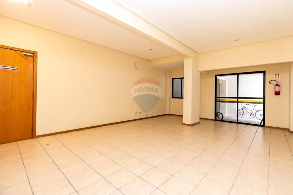 3-bedroom rental apartment with 96 m² and 1 parking — photo 48