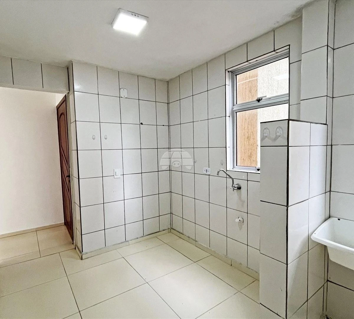 3-bedroom, 48 m² apartment in Curitiba — photo 11