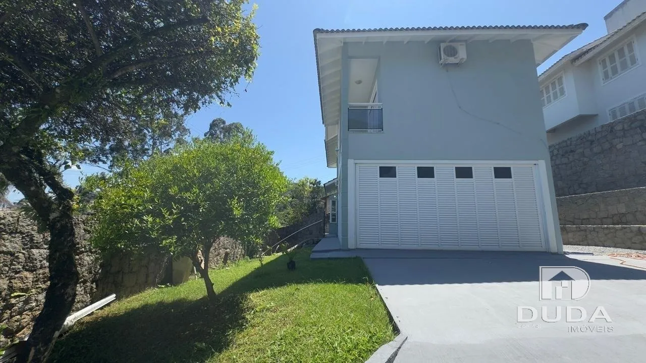 Casa con 3 dormitorios, 4 baños y jardín privado — photo 21