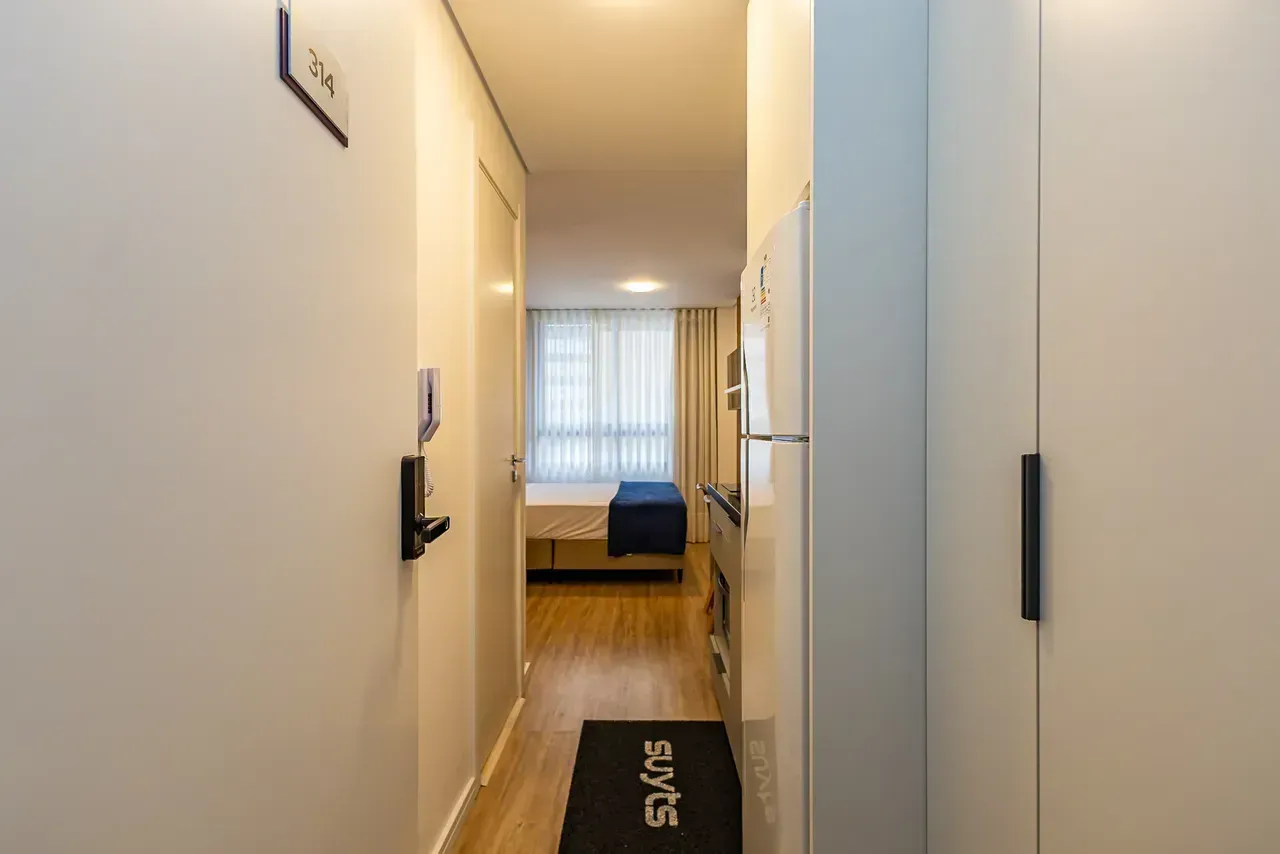 Furnished apartment with 1 bedroom and 1 bathroom — photo 18
