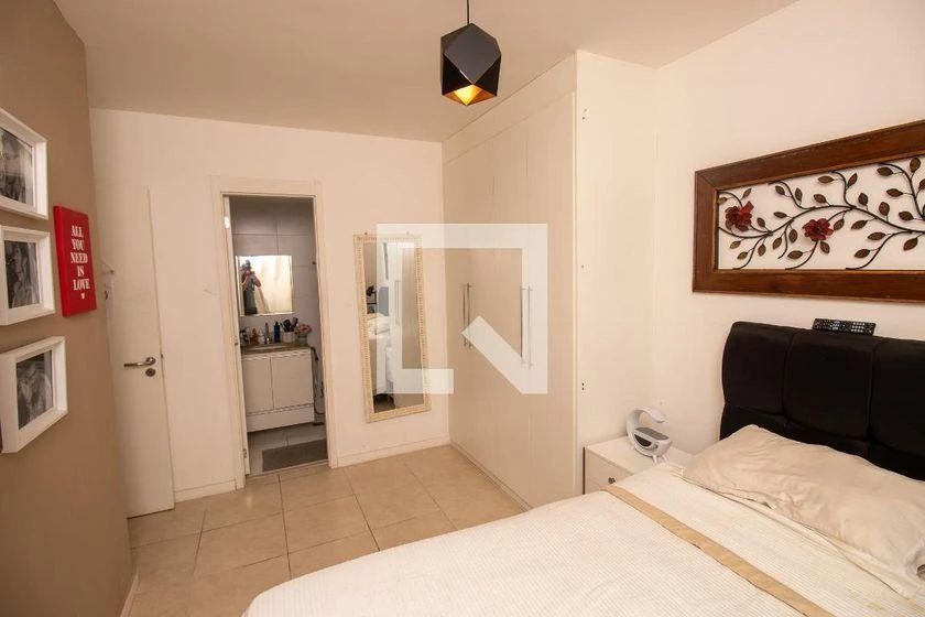 2-bedroom apartment with a mountain view in Rio de Janeiro — photo 12