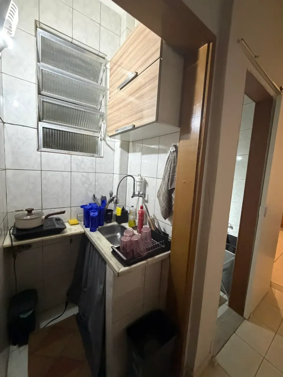 Furnished 1-bedroom apartment with 1 bathroom — photo 8