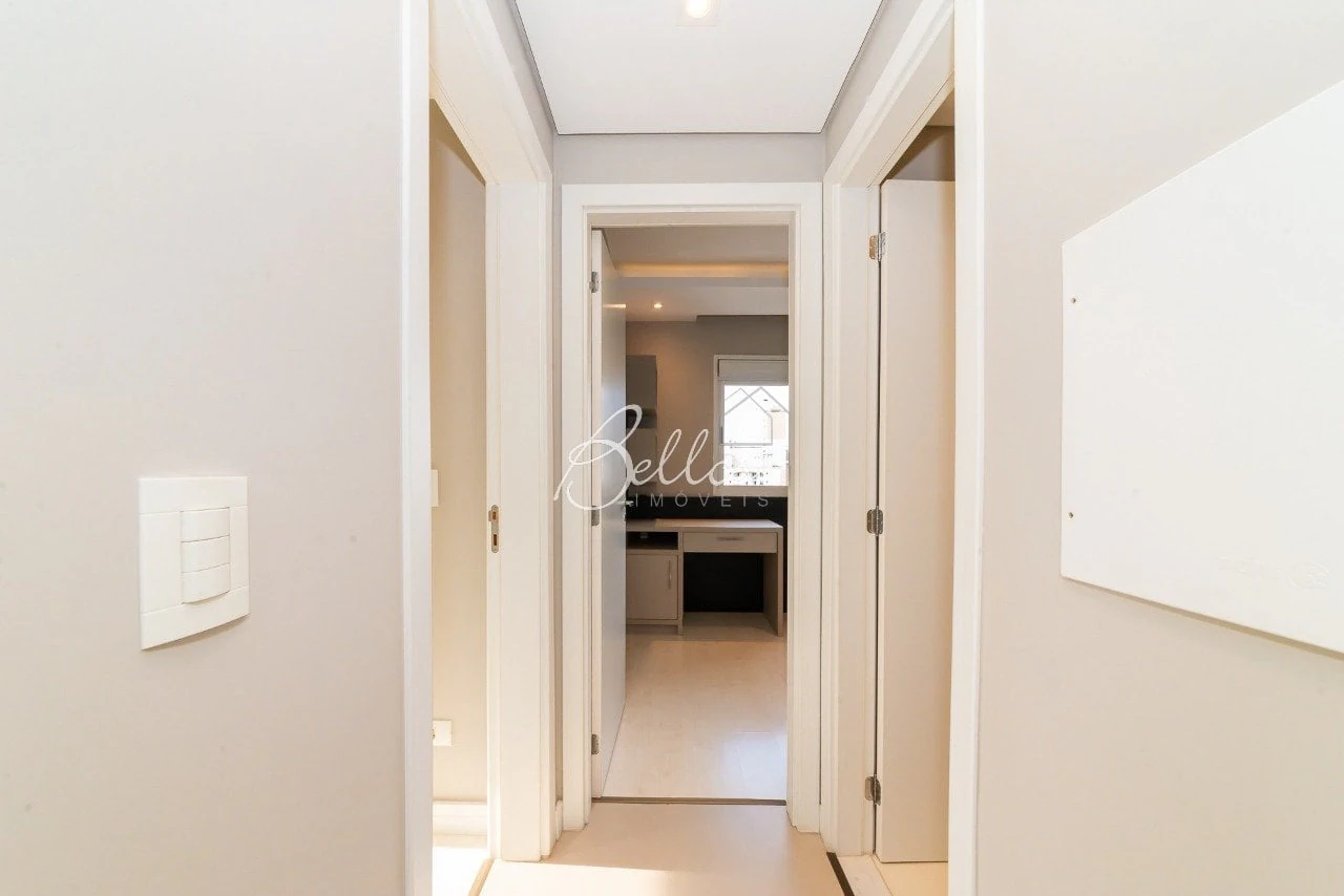 Apartment, 77 m², with a glass-enclosed balcony — photo 15