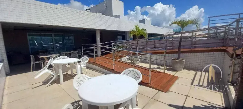 2-bedroom apartment with a private BBQ area — photo 6
