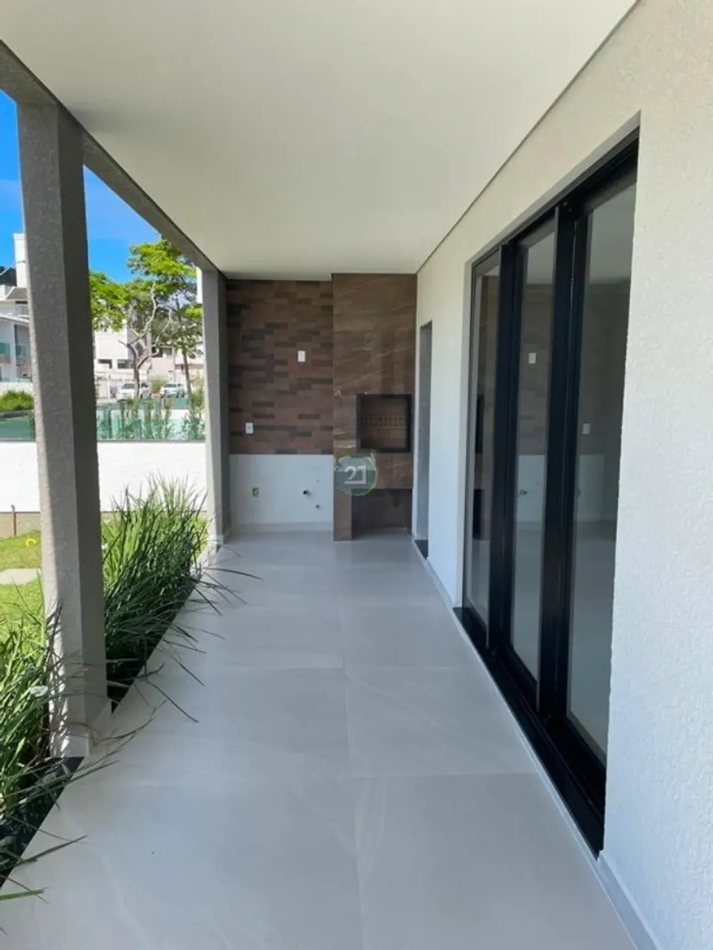 247 m² apartment with 3 en-suite bedrooms and 2 parking — photo 15