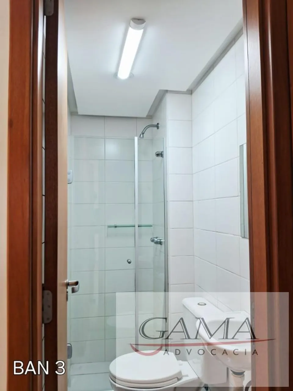 Apartment with 3 bedrooms and an enclosed balcony — photo 18