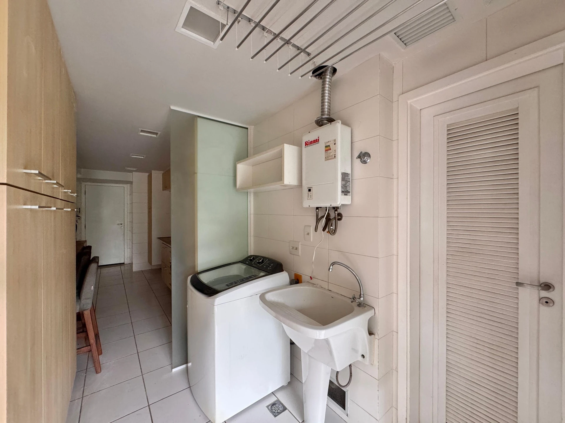 Квартира 107 м² з видом на воду та балконом із грилем — photo 26