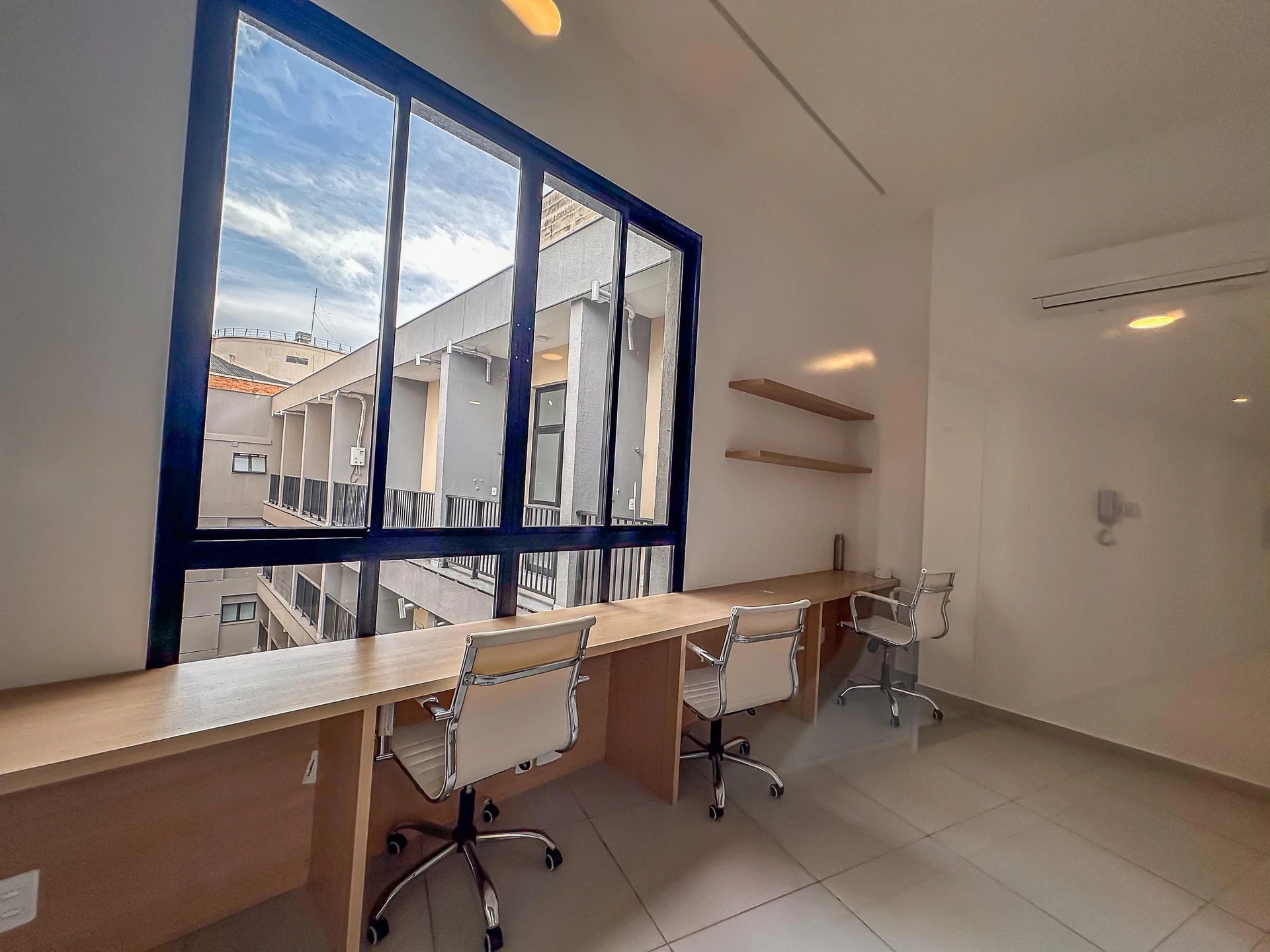 Espacio de home office y 1 dormitorio: departamento de 32 m² — photo 4