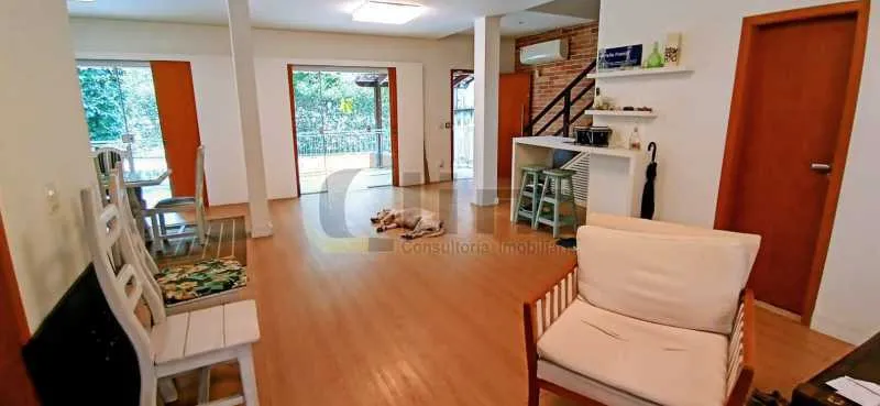 Casa térrea de 350 m² com 6 quartos e 5 suítes — photo 4