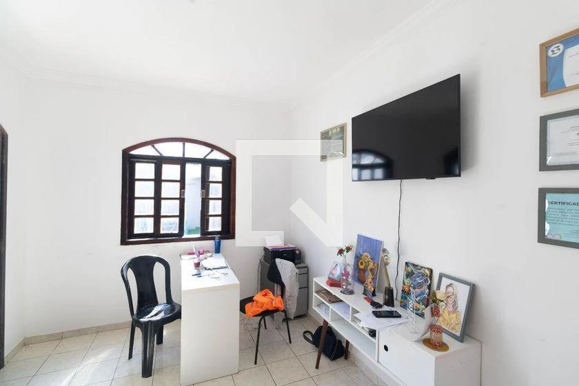 Casa com 3 quartos e 2 banheiros, 160 m² — photo 12