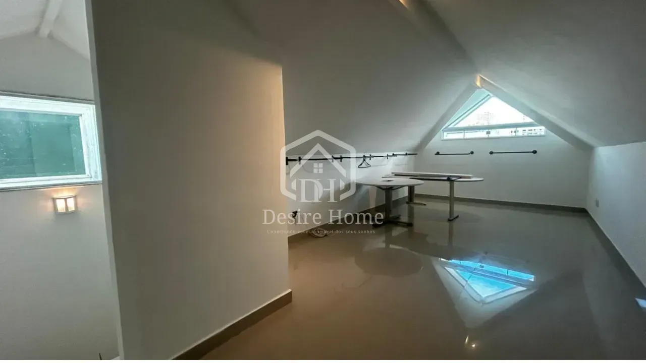 House with 4 bedrooms and an open-plan kitchen — photo 16