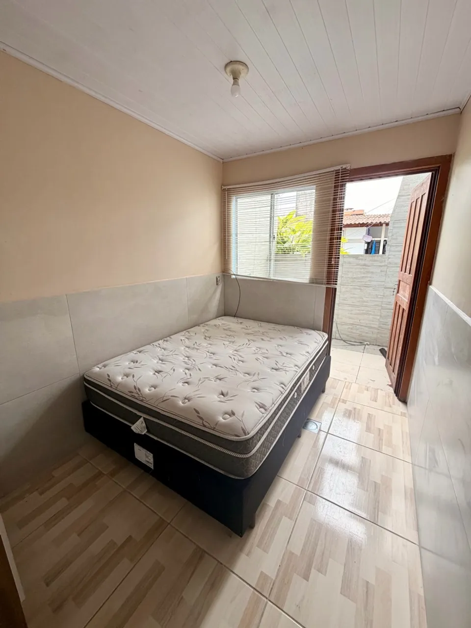 Мебльована студія 30 м²