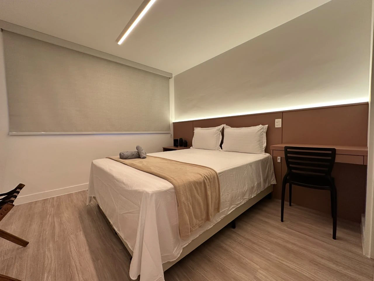87 m² apartment with a home office and a mountain view — photo 19