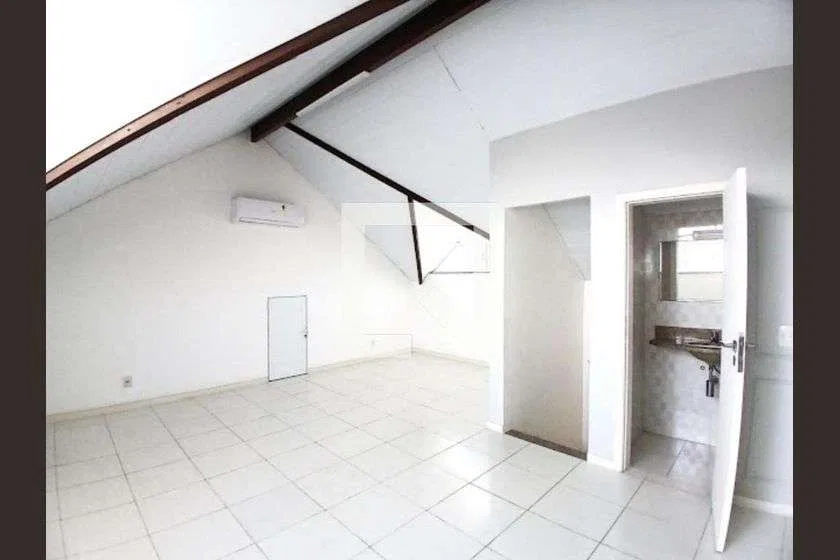 Casa com varanda envidraçada, Recreio dos Bandeirantes — photo 16