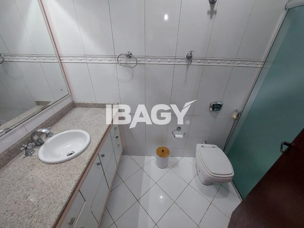 House for rent with 6 bedrooms, 5 suites and 7 bathrooms — photo 52