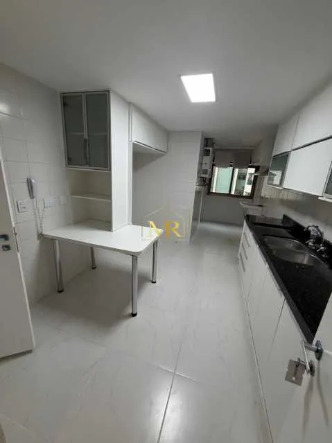 Apartment, 170 m², with a jacuzzi — photo 16