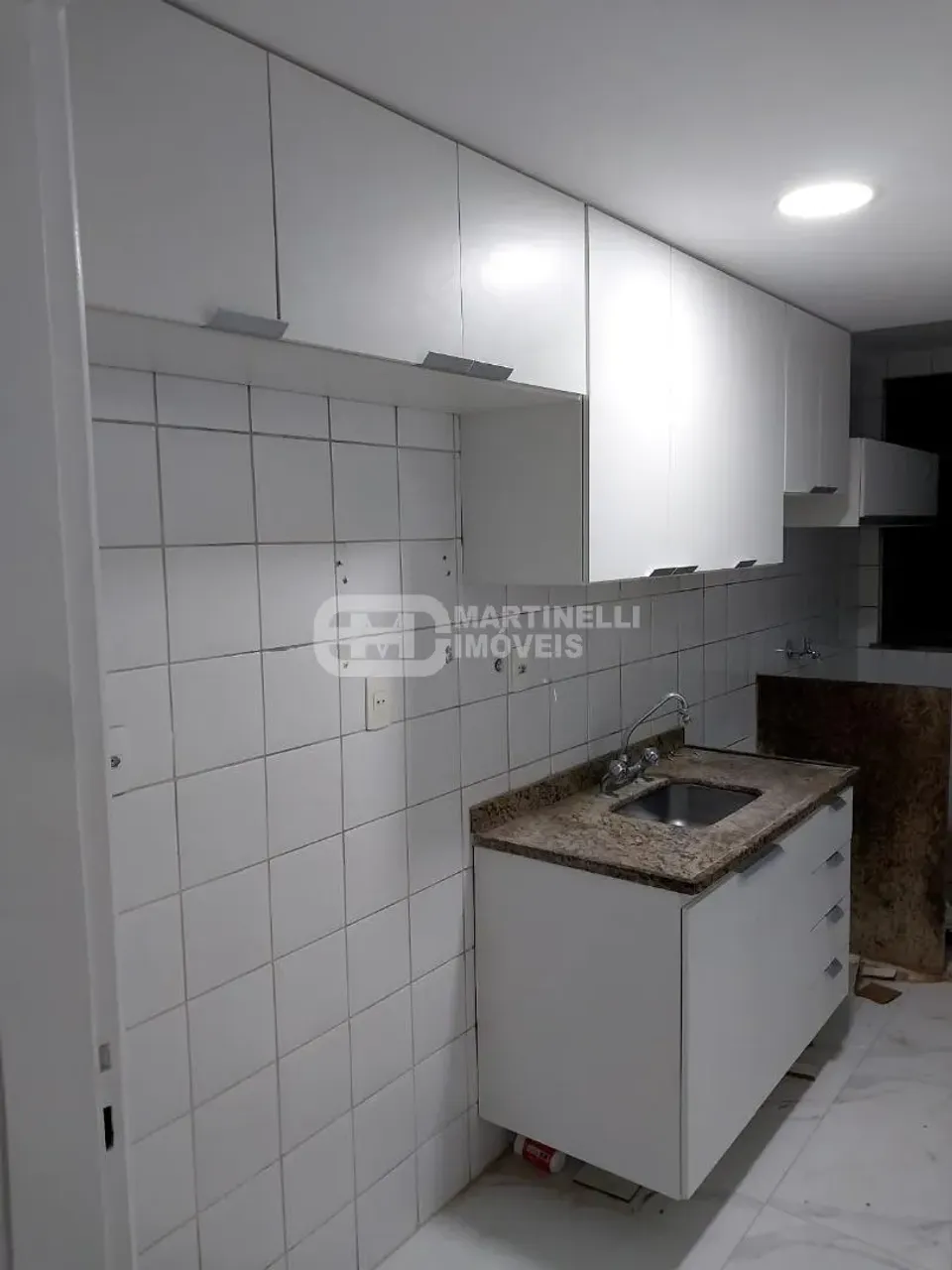 Unfurnished apartment with 3 bedrooms and 1 bathroom — photo 22