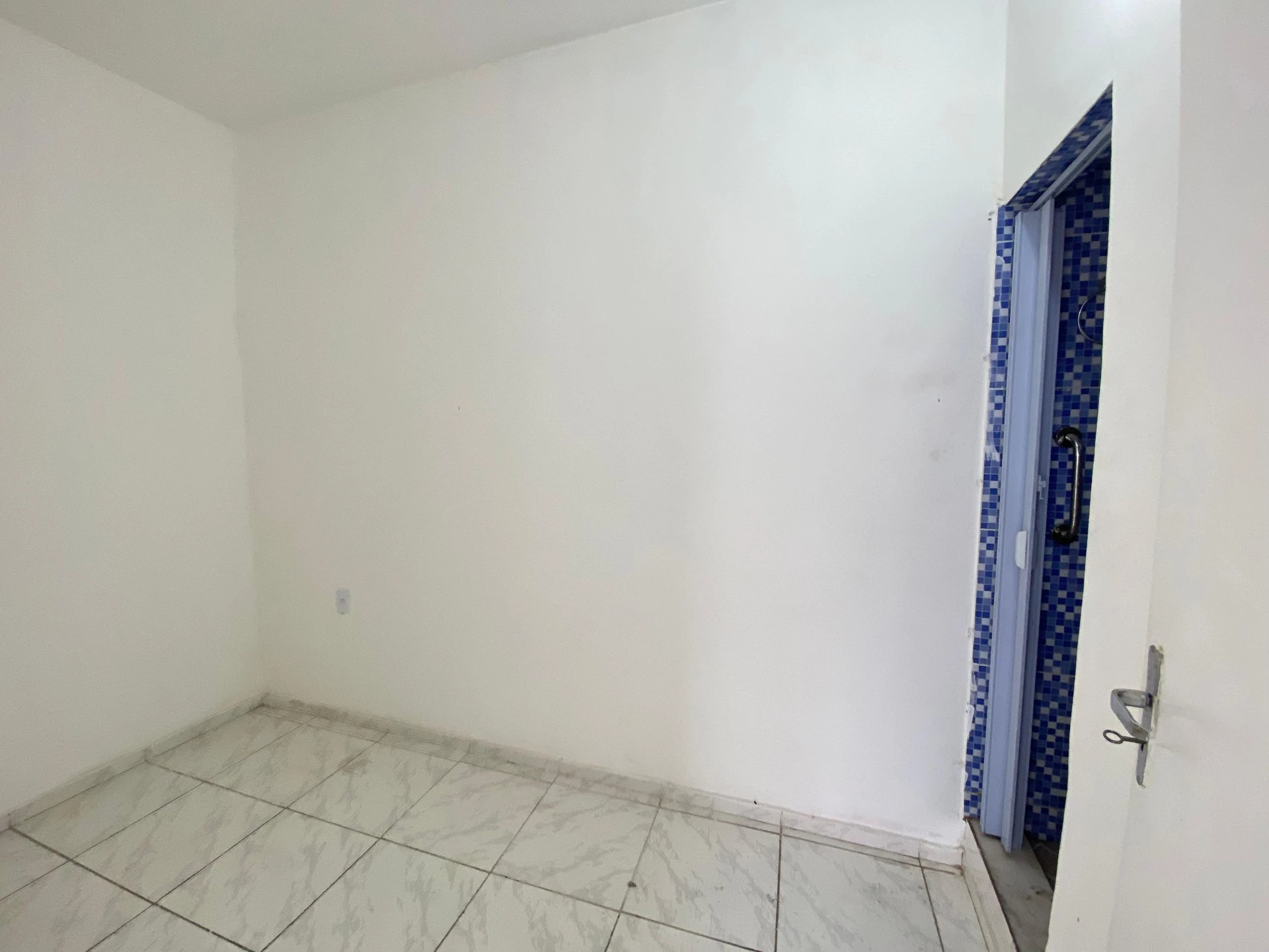 Rental house with 2 bedrooms and no parking — photo 14