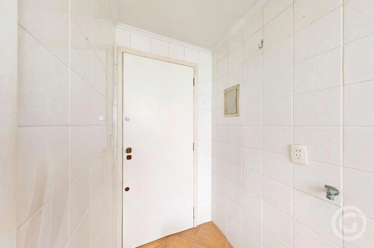 Apartamento semimobiliado de 100 m² com 2 quartos — photo 2