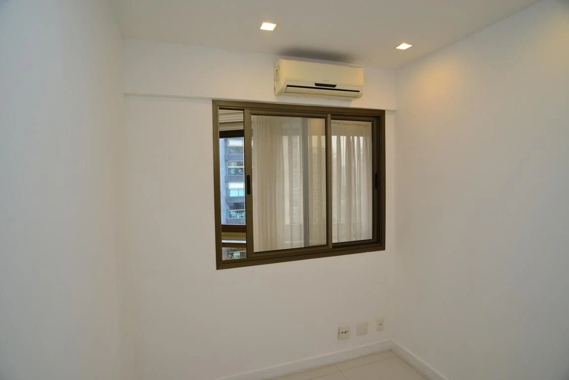 Apartamento, 139 m², com janelas do piso ao teto — photo 35