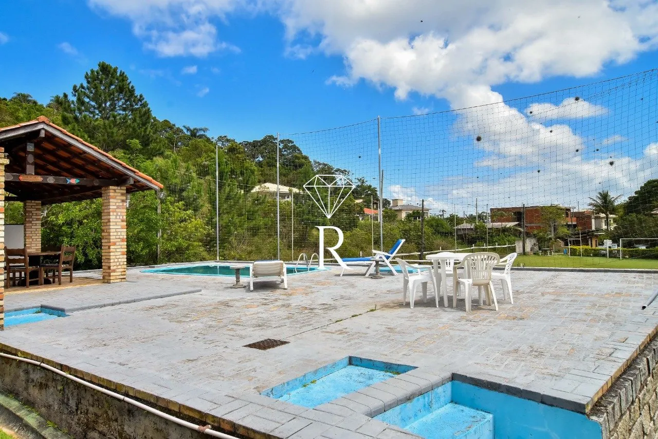 Casa tipo sítio con 4 dormitorios y 6 plazas de aparcamiento — photo 47