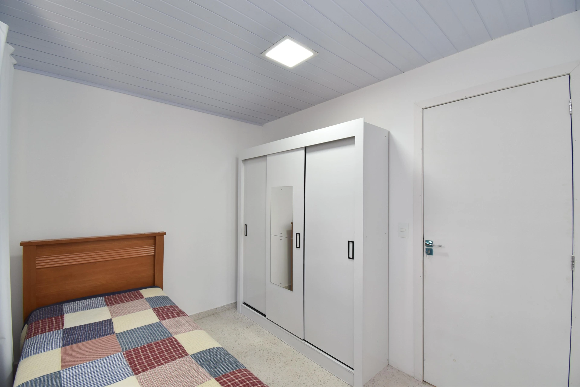 Furnished 2-bedroom apartment, 60 m² — photo 18
