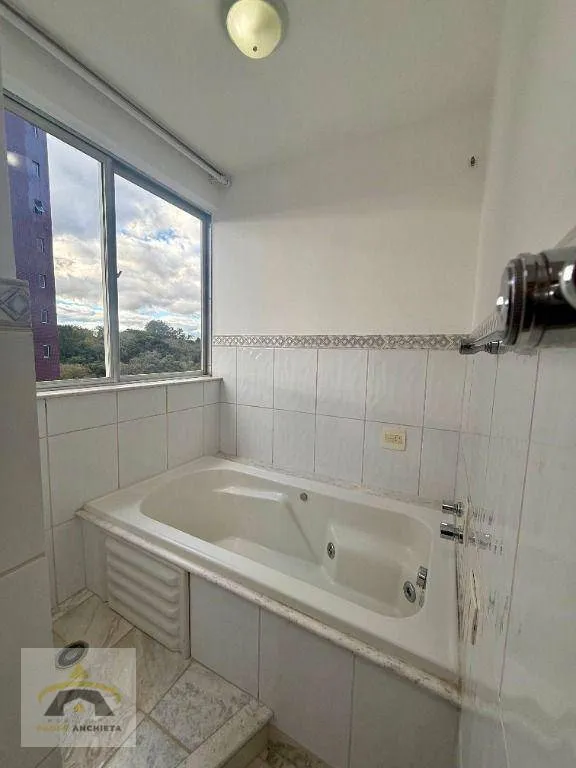 Furnished 1-bedroom apartment with a private BBQ area — photo 10