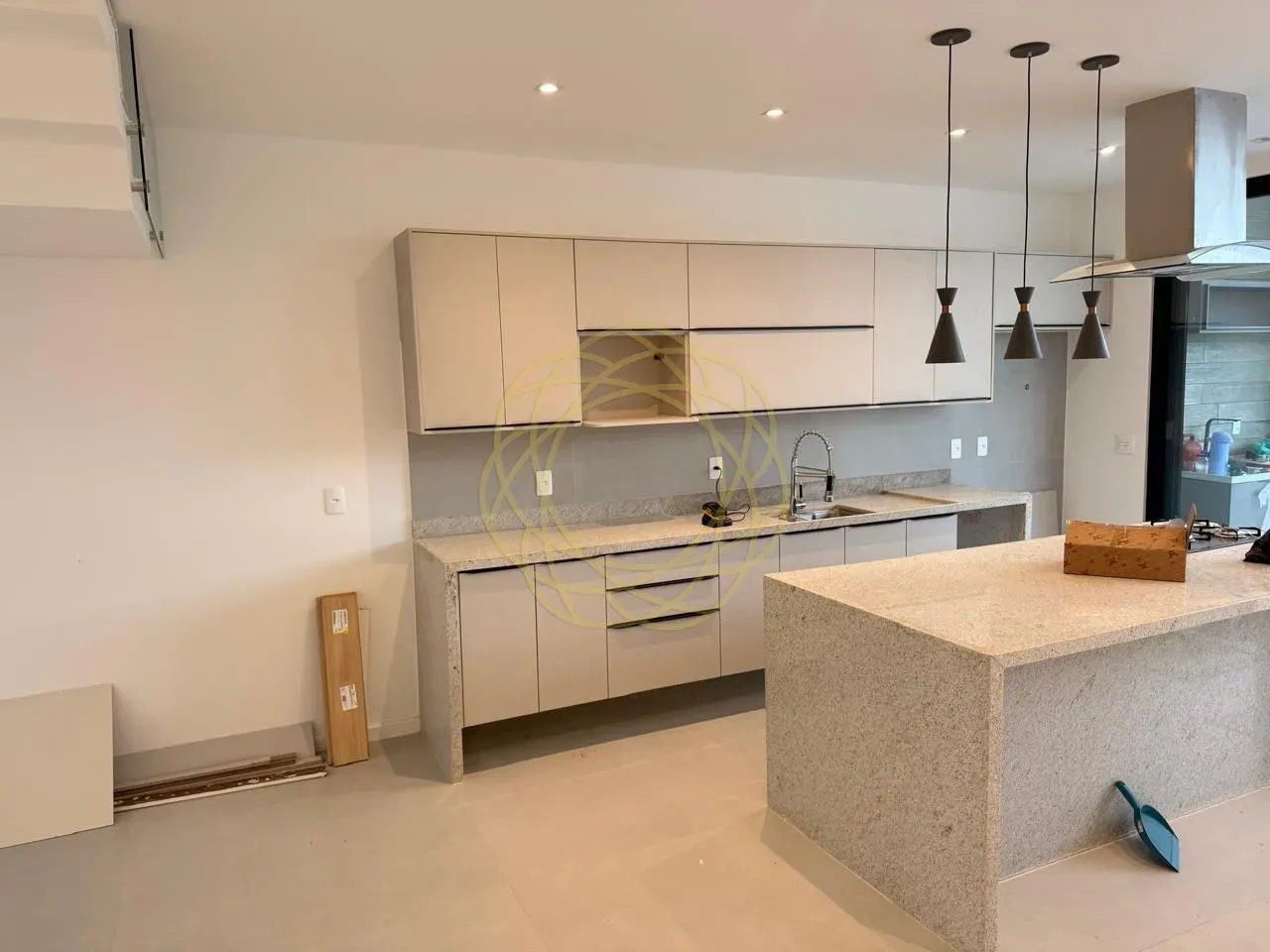 Casa com 4 quartos e 5 banheiros, 280 m² — photo 20