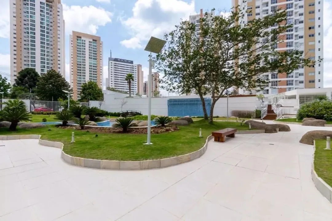 Apartamento de 2 dormitorios con balcón cerrado en vidrio — photo 34