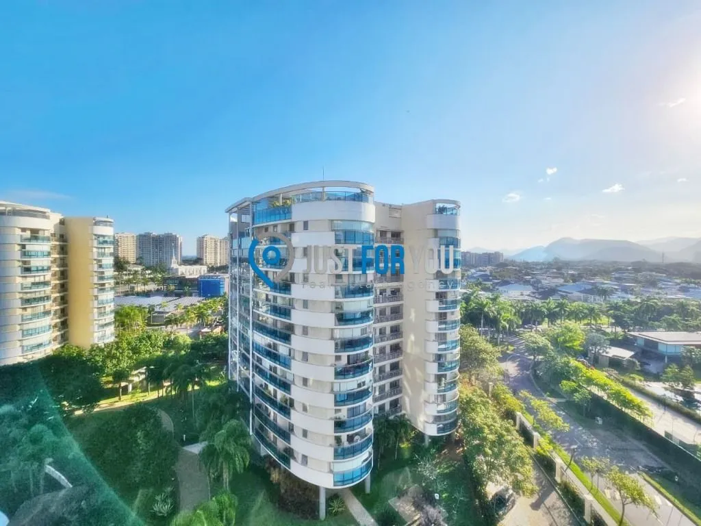 4-bedroom apartment with 233 m² and 5 bathrooms — photo 20