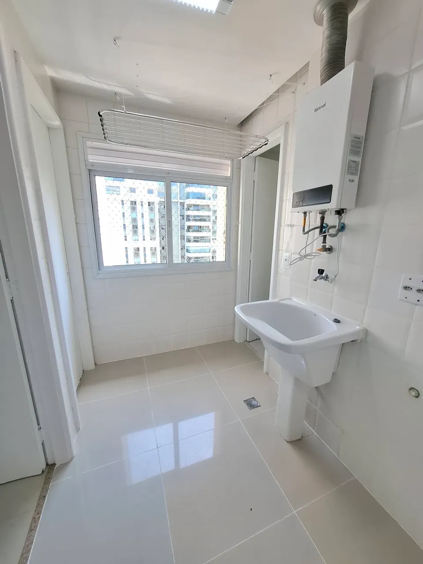 Apartment, 122 m², with a glass-enclosed balcony — photo 23