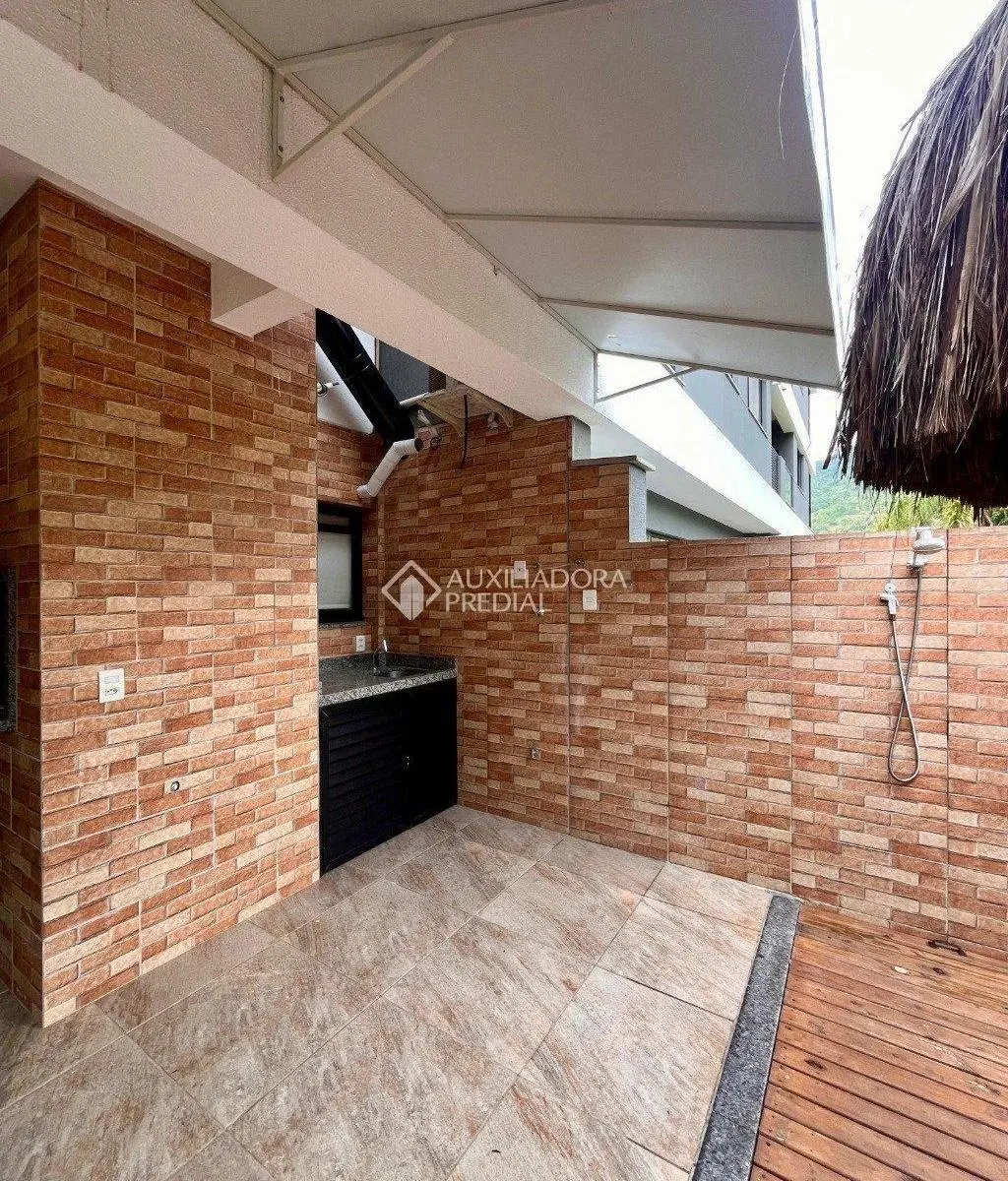 Mountain view in a 2-bedroom apartment, 80 m² — photo 8
