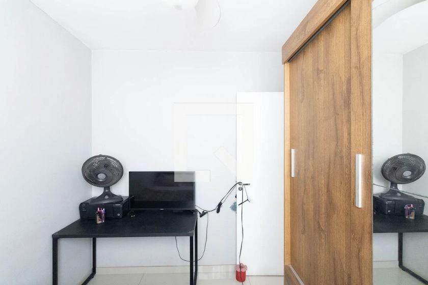 Home office in a 2-bedroom apartment, 44 m² — photo 21