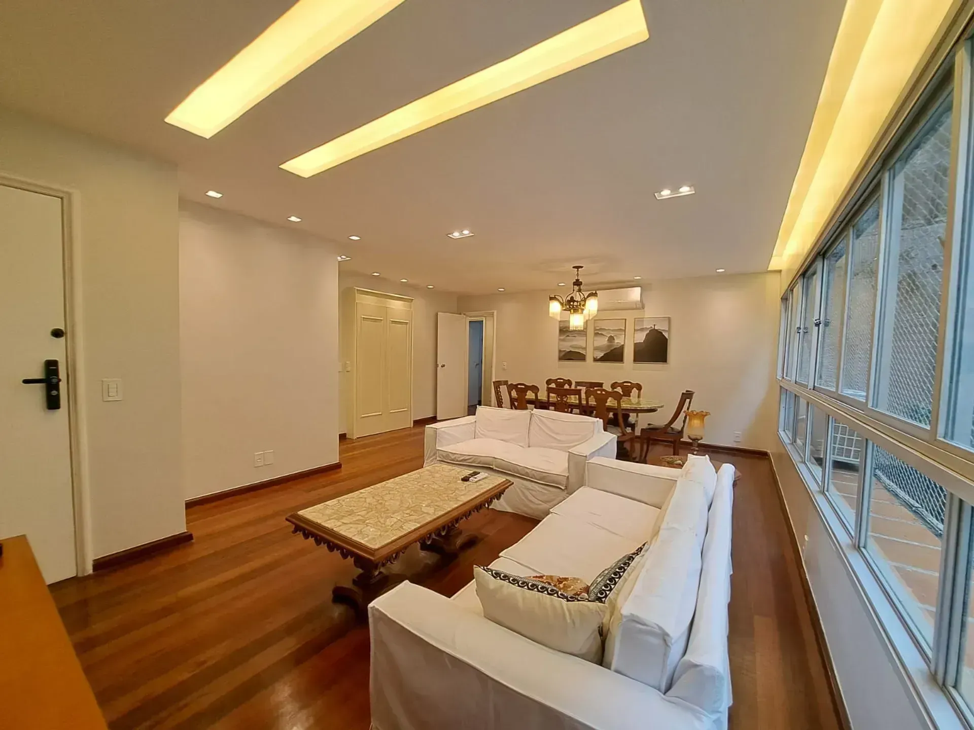 Furnished apartment with 4 bedrooms and 4 bathrooms — photo 12
