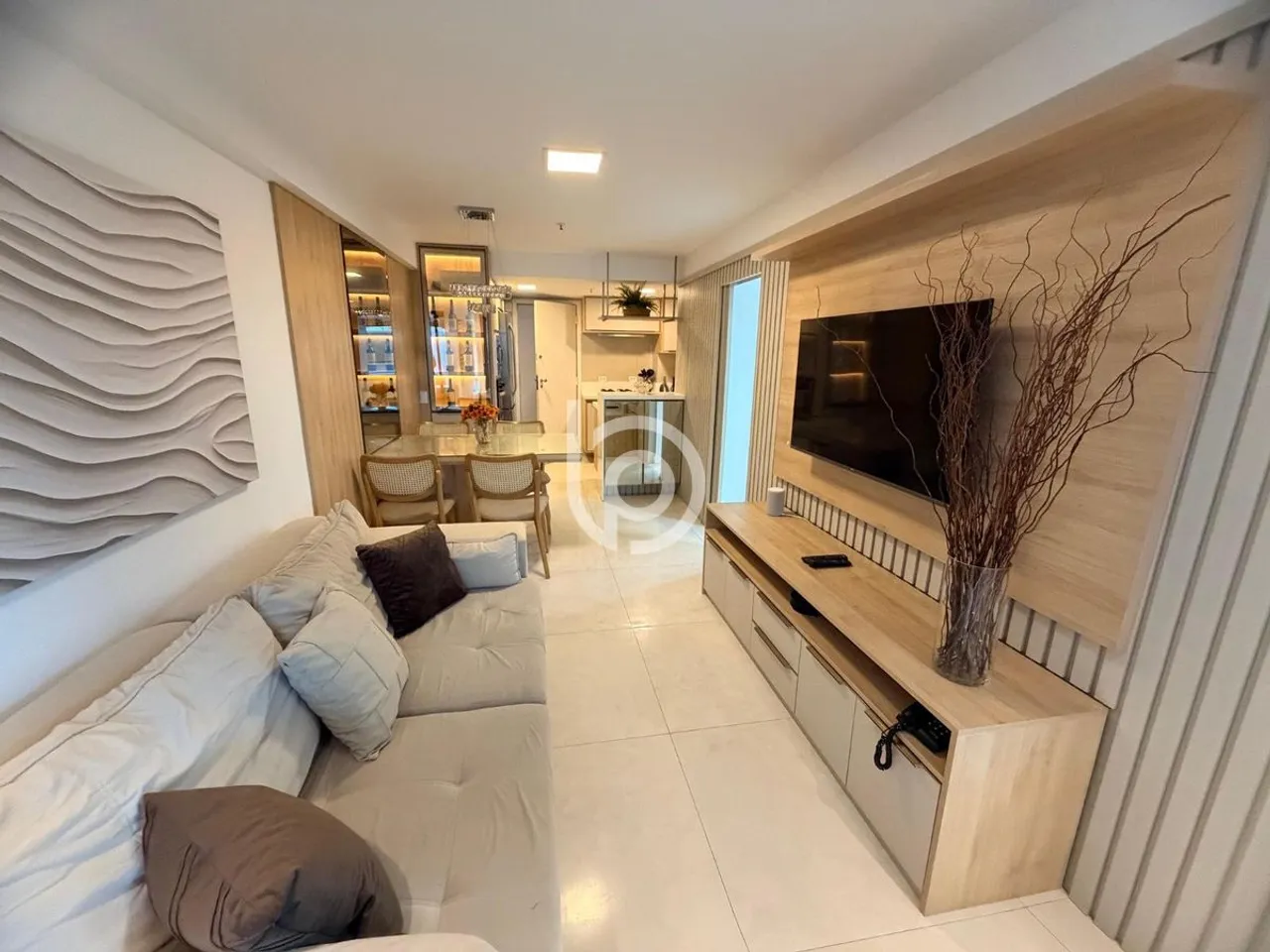 Furnished 2-bedroom apartment with 2 bathrooms and balcony — photo 10