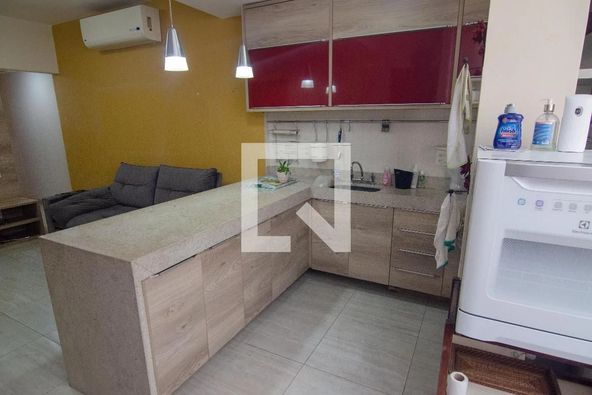 Furnished apartment, 67 m², with a washing machine — photo 2