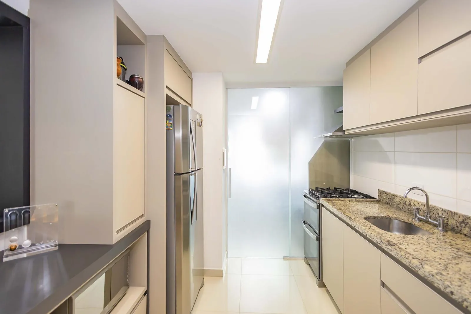 Apartamento mobiliado de 2 quartos e 3 banheiros — photo 9