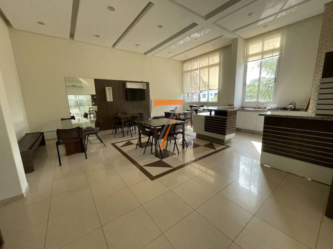 Furnished penthouse with 2 en-suite bedrooms and 210 m² — photo 20