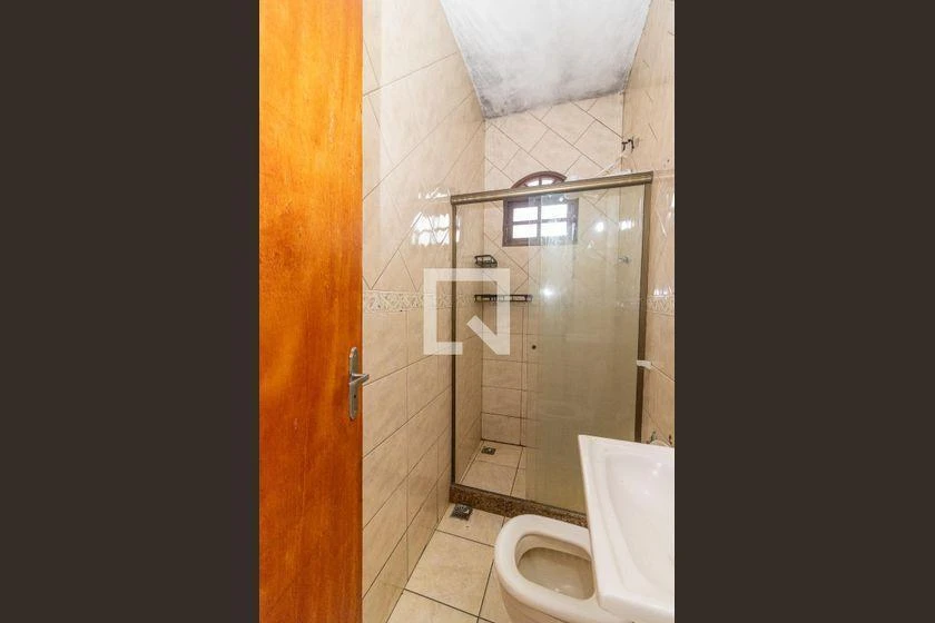 Rental house with balcony, 4 bedrooms and 120 m² — photo 47